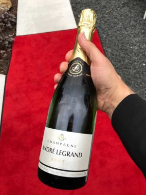 Champagne present från nöjd kund